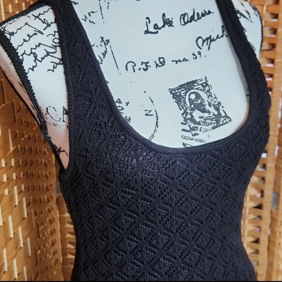 Madden NYC, Scoop Neck Fitted Mini, Crochet Sexy Black Fully Lined X Back Dress - Picture 4 of 9